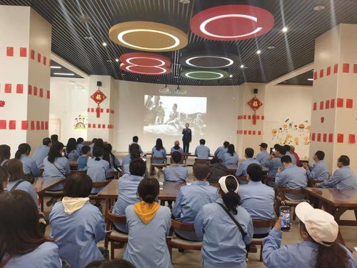 平涼市博物館開展的 重溫黨史三部曲 活動持續(xù)助推黨史教育 升溫加熱