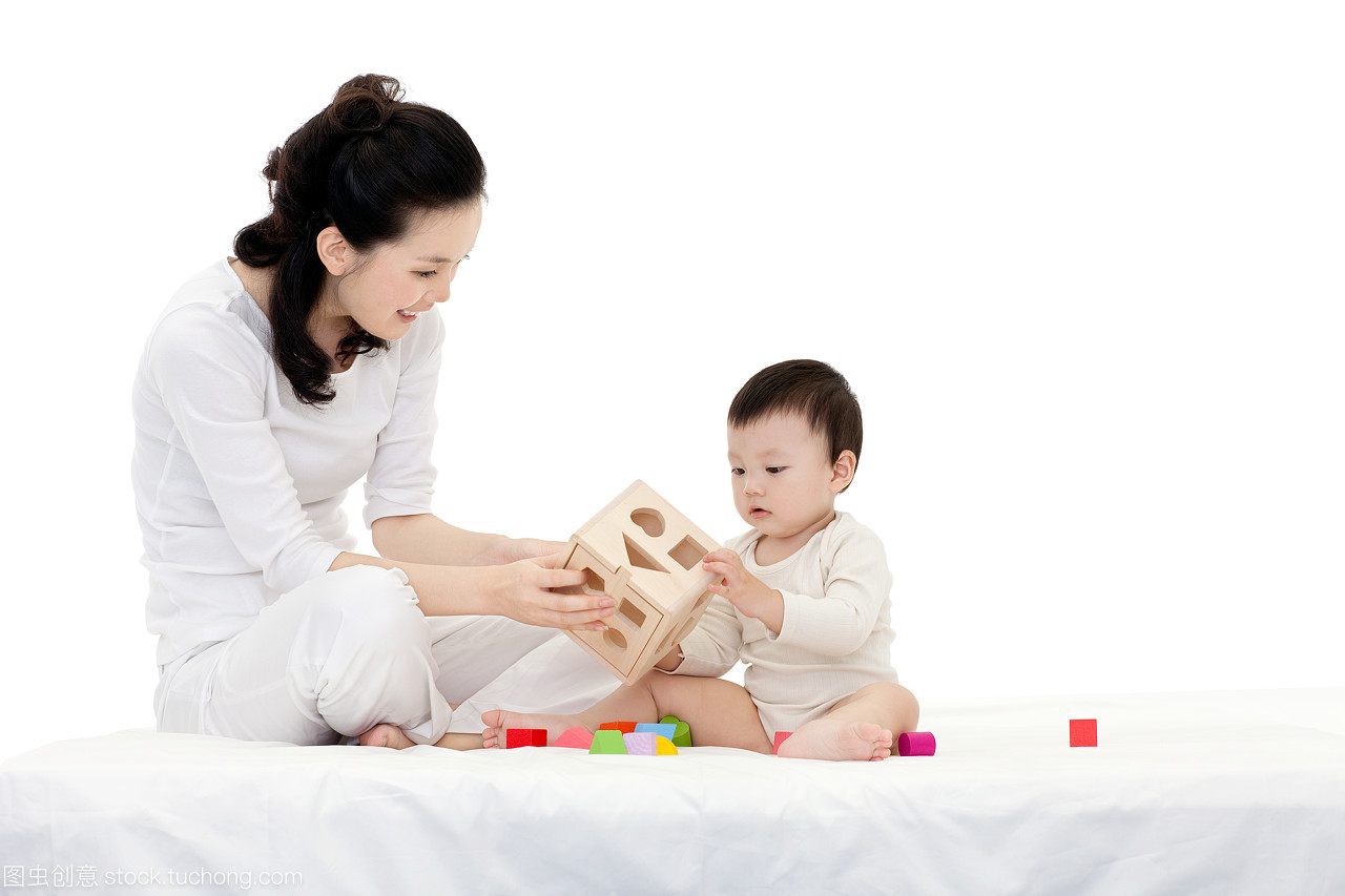 母親與孩子的互動